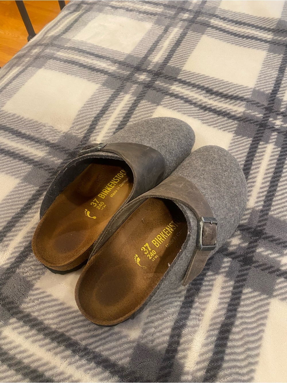 Birkenstock Gray Felt and Leather Clogs with Buckle